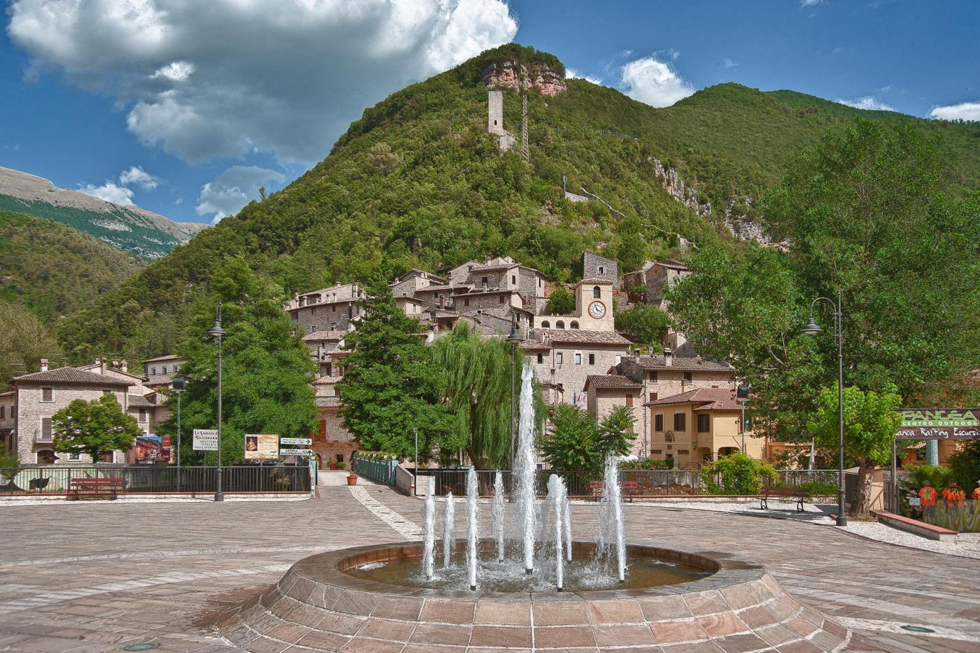 Torre Del Nera Albergo Diffuso & Spa Scheggino Eksteriør bilde