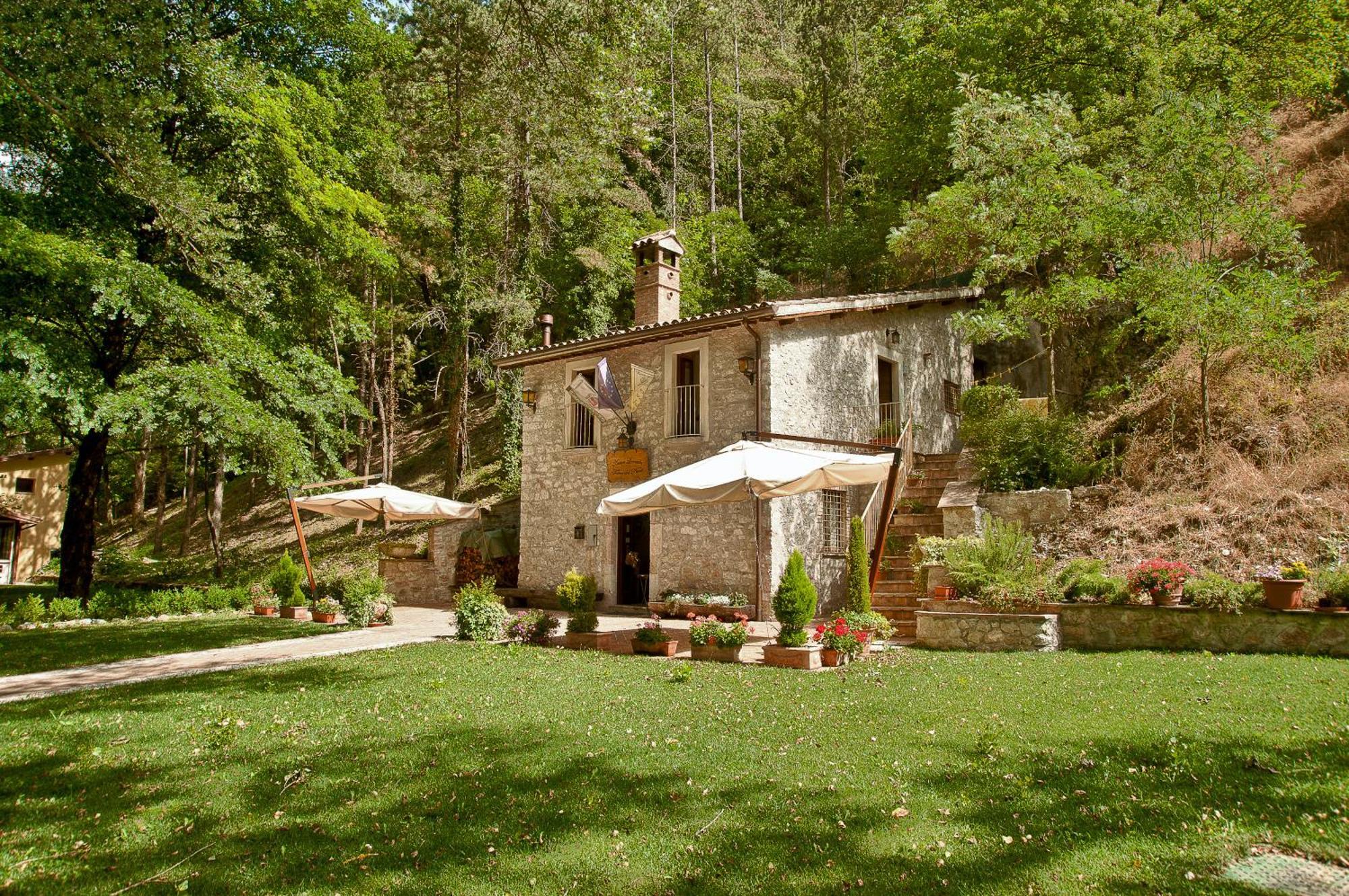 Torre Del Nera Albergo Diffuso & Spa Scheggino Eksteriør bilde